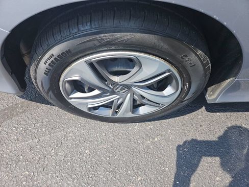 Used 2019 Honda Civic LX image 12