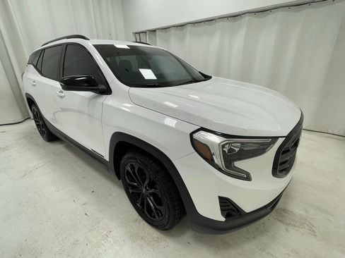 Used 2020 GMC Terrain SLT w/ Elevation Edition FWD image 3