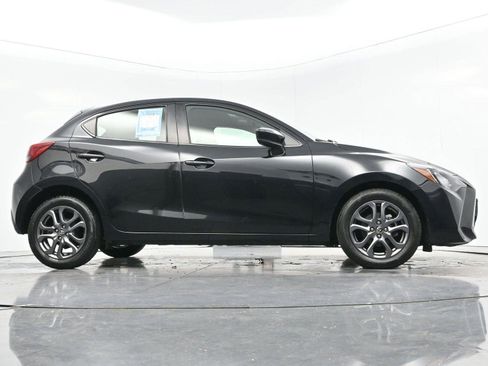 Used 2020 Toyota Yaris LE image 47