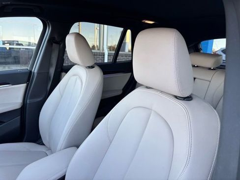 Used 2021 BMW X1 xDrive28i w/ Convenience Package image 13