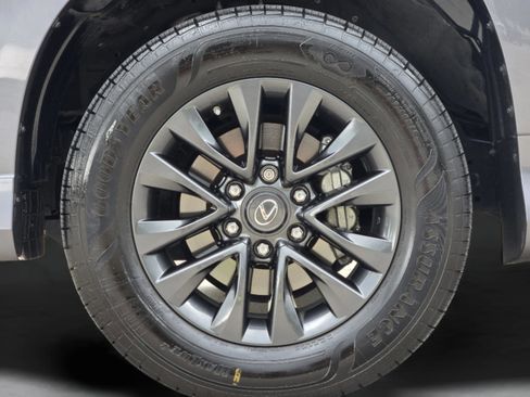 Used 2023 Lexus GX 460 Premium w/ Premium Plus Package AWD/4WD image 37