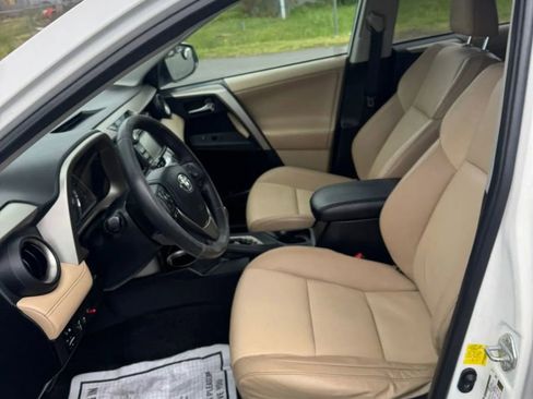 Used 2013 Toyota RAV4 Limited AWD/4WD image 13