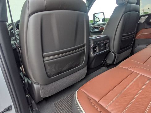 New 2026 GMC Sierra 3500 Denali Ultimate AWD/4WD image 25