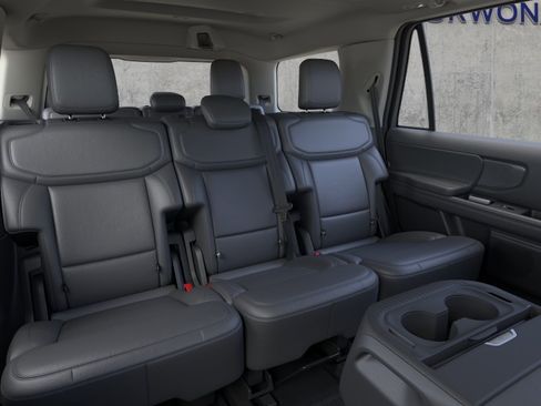 New 2026 Ford Expedition Active AWD/4WD image 13