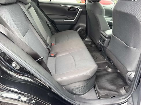 Used 2024 Toyota RAV4 LE AWD/4WD image 25