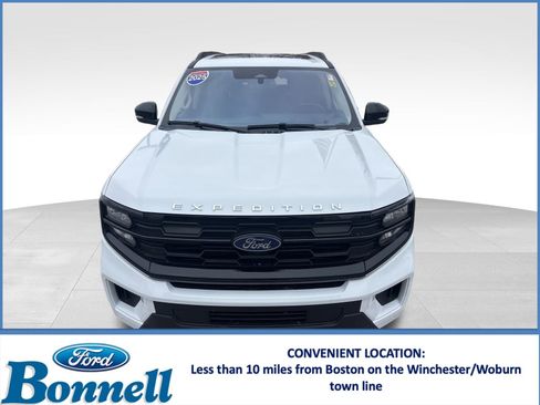 Used 2025 Ford Expedition Active image 2
