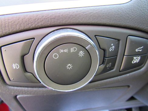 Used 2024 Ford Edge SEL w/ Convenience Package AWD/4WD image 12
