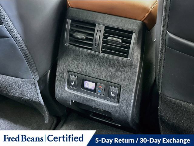 Used 2022 Mitsubishi Outlander SEL AWD/4WD image 18