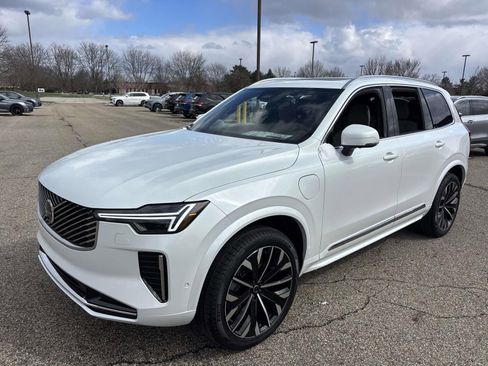 New 2026 Volvo XC90 T8 Plus w/ Protection Package Premier AWD/4WD image 1
