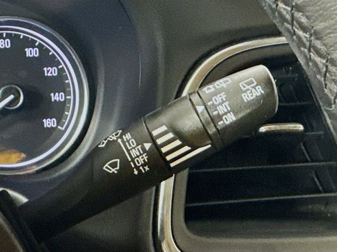 Used 2020 Buick Enclave Essence w/ Sound and Sites Package image 13