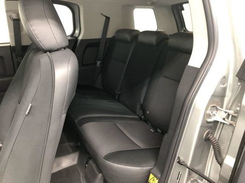 Used 2010 Toyota FJ Cruiser 4WD image 24