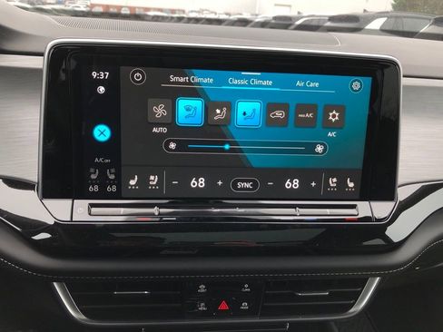 New 2025 Volkswagen Atlas Cross Sport SE AWD/4WD image 25