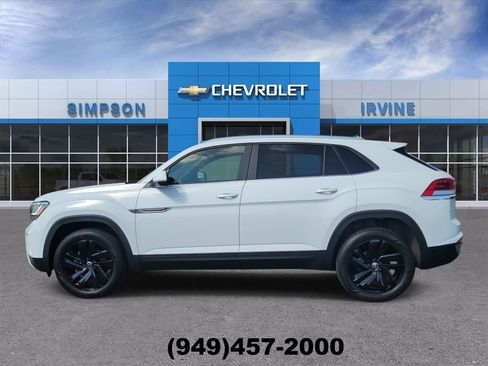 Used 2023 Volkswagen Atlas Cross Sport SE w/ Black Wheel Package image 5