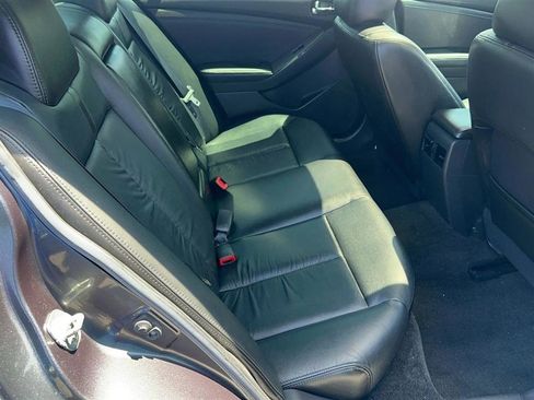 Used 2011 Nissan Altima 2.5 SL w/ 2.5SL Pkg FWD image 28