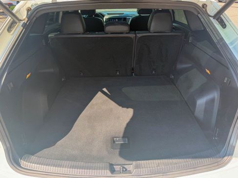 Used 2021 Volkswagen Atlas Cross Sport SE FWD image 16