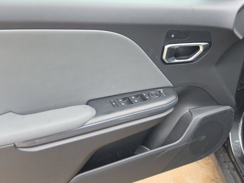 New 2026 Kia K4 EX FWD image 17