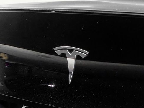 Used 2022 Tesla Model Y Long Range image 30