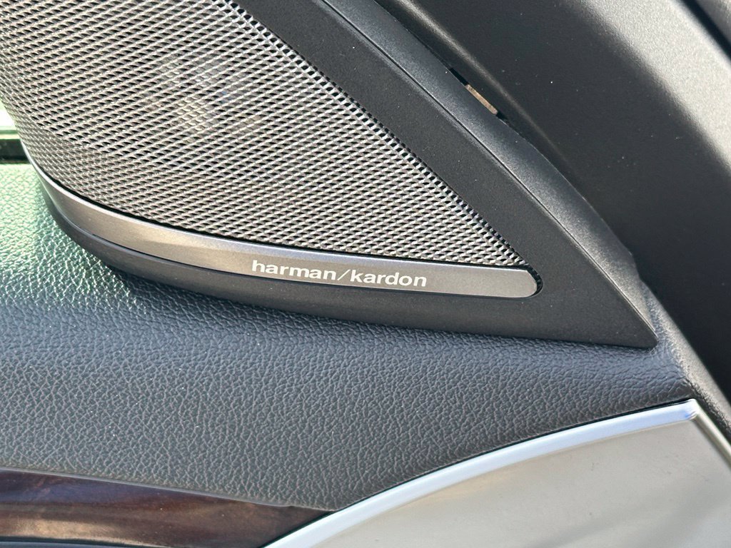 Used 2018 BMW 530e RWD image 16