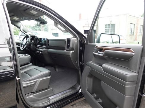 Used 2024 GMC Sierra 1500 Elevation image 24