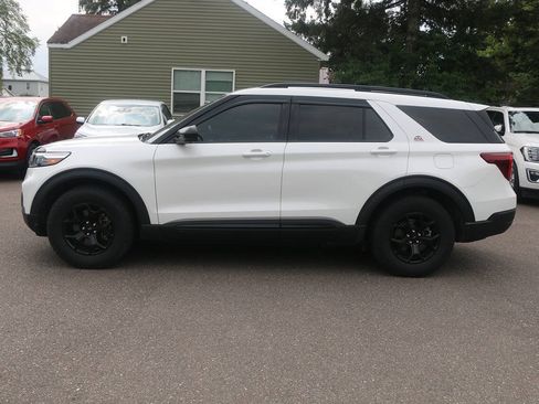 Used 2023 Ford Explorer Timberline w/ Timberline Technology Package AWD/4WD image 3