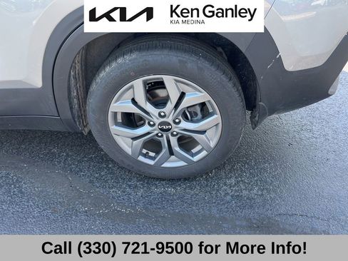 Certified 2024 Kia Seltos LX AWD/4WD image 24