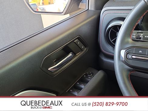 Used 2023 Chevrolet Colorado Z71 AWD/4WD image 19