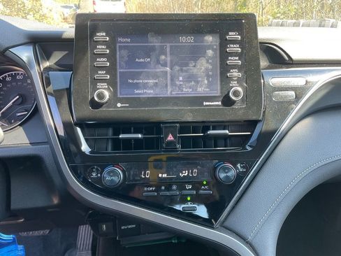 Used 2024 Toyota Camry SE FWD image 20