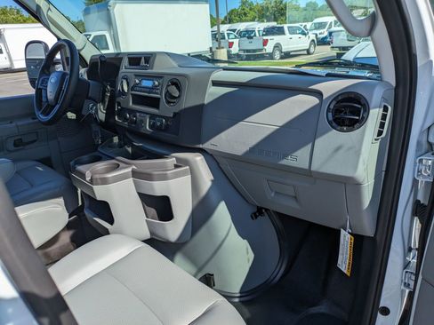 New 2026 Ford E-350 and Econoline 350 Super Duty w/ Power Equipment Group image 32