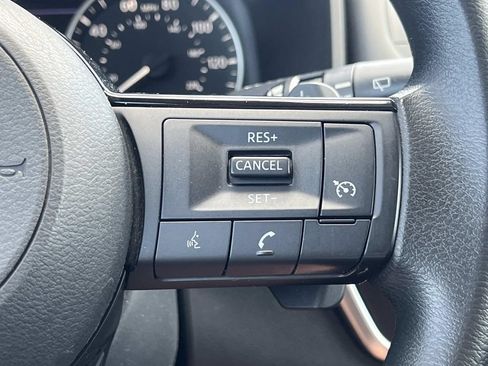 Used 2021 Nissan Rogue S AWD/4WD image 22