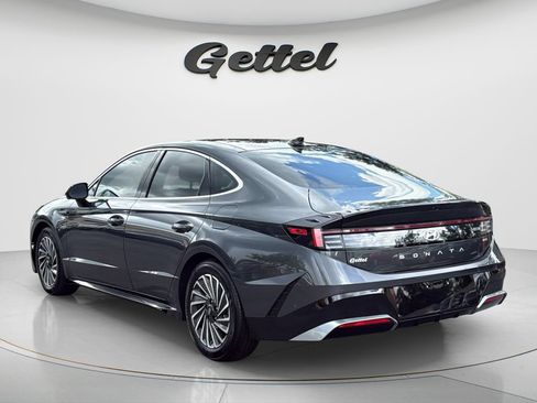 Certified 2025 Hyundai Sonata Limited FWD image 7