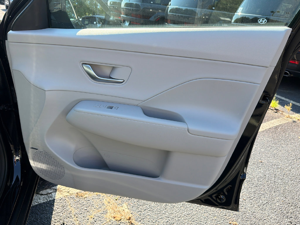 New 2027 Hyundai Kona Limited FWD image 14