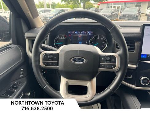 Used 2024 Ford Expedition XLT AWD/4WD image 21