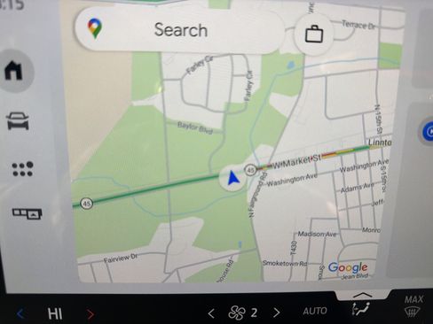 Used 2025 Ford Expedition Active image 28