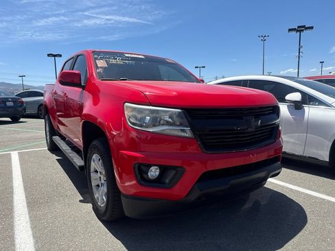 Used 2017 Chevrolet Colorado LT w/ LT Convenience Package RWD image 3