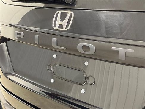New 2025 Honda Pilot TrailSport image 9