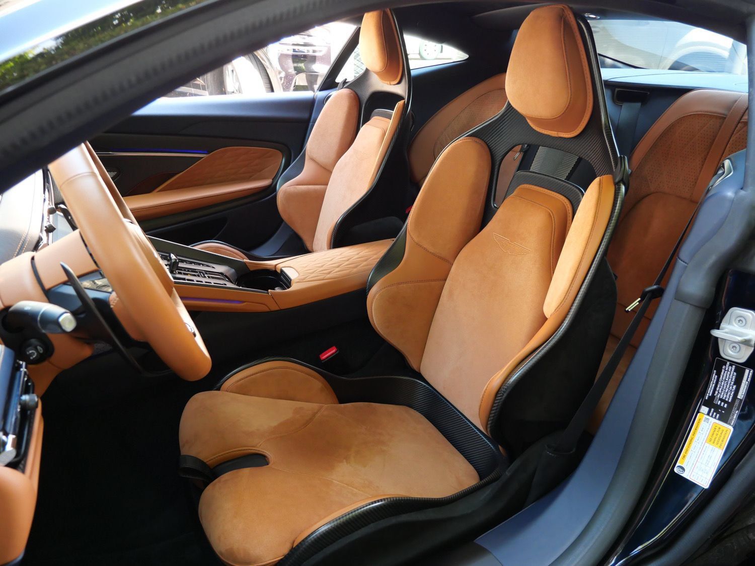Used 2024 Aston Martin DB12 Coupe RWD image 26
