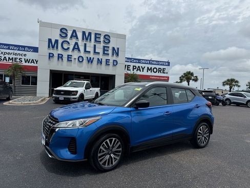 Used 2024 Nissan Kicks SV FWD image 1