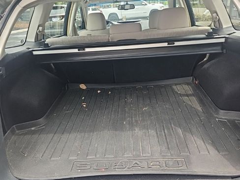 Used 2014 Subaru Outback 2.5i w/ Popular Package #1A AWD/4WD image 7