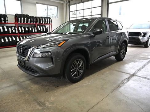 Used 2021 Nissan Rogue S image 8