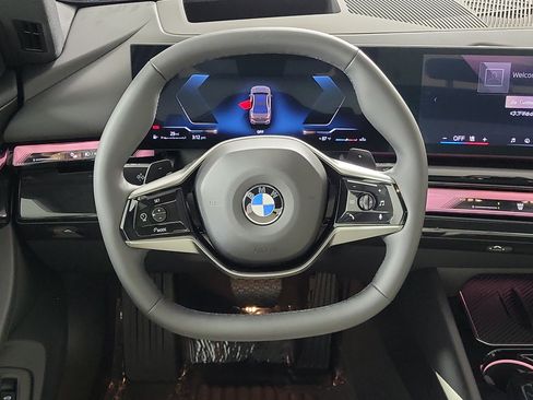 Certified 2026 BMW 540i xDrive w/ Premium Package AWD/4WD image 12