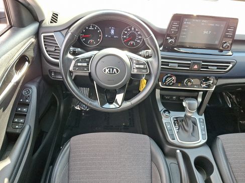 Used 2021 Kia Seltos S AWD/4WD image 11