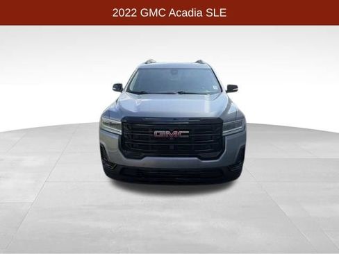 Used 2022 GMC Acadia SLE w/ Driver Convenience Package FWD image 2
