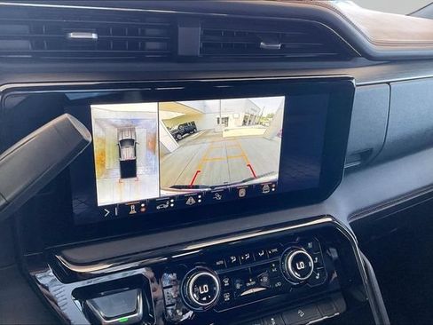 Used 2024 GMC Sierra 2500 AT4 w/ Max Trailering Package AWD/4WD image 11