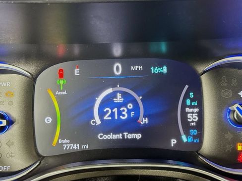 Used 2020 Chrysler Pacifica Limited FWD image 15