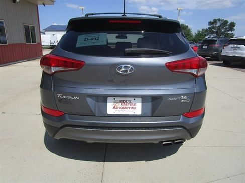 Used 2016 Hyundai Tucson Sport AWD/4WD image 8