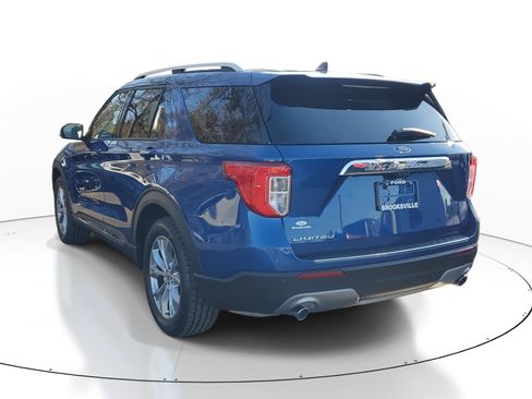 Used 2023 Ford Explorer Limited image 4