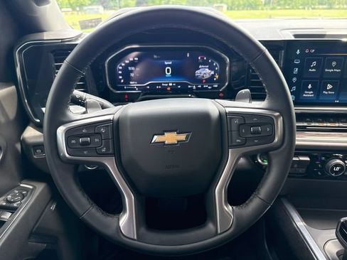 Used 2025 Chevrolet Silverado 1500 LTZ w/ Technology Package AWD/4WD image 15