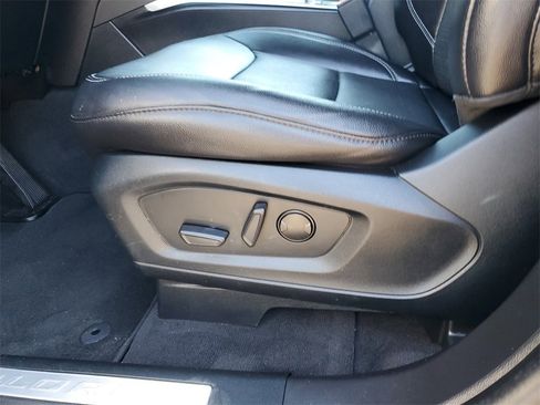 Used 2022 Ford Explorer Limited w/ Limited Technology Package image 22