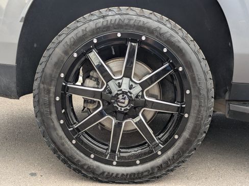 Used 2022 Chevrolet Suburban RST w/ Luxury Package AWD/4WD image 54