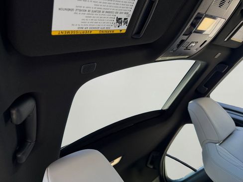 New 2026 Lexus UX 300h AWD image 4